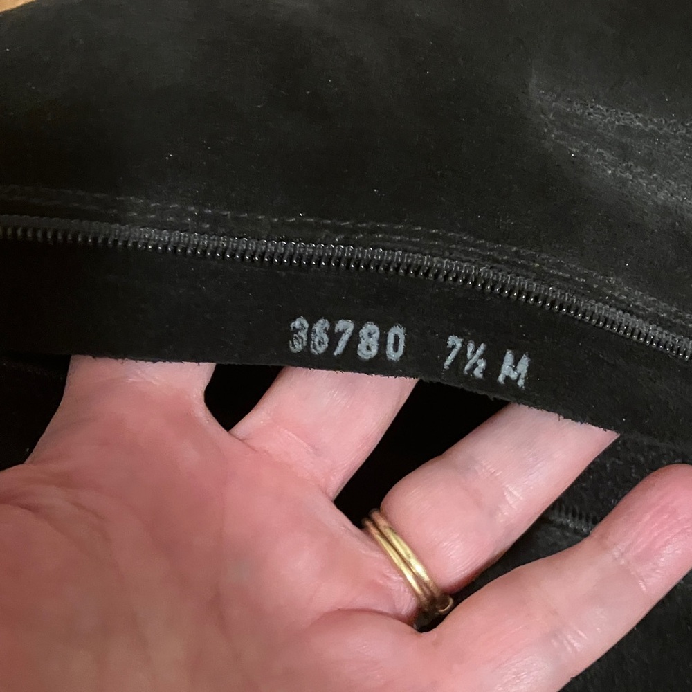 La Canadienne Black Stretch Suede Boots EUC - Picture 5 of 5